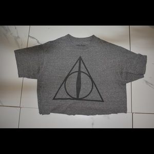 Cropped Harry Potter deathly hallows shirt
